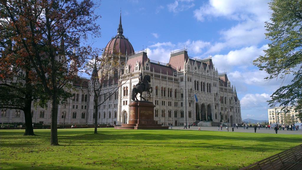 Garibaldi 5 Apartments & Rooms Budapest Chambre photo