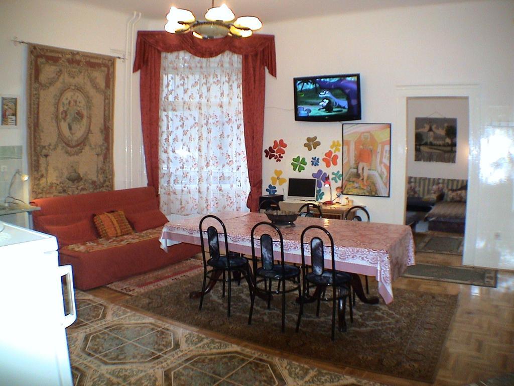 Garibaldi 5 Apartments & Rooms Budapest Chambre photo