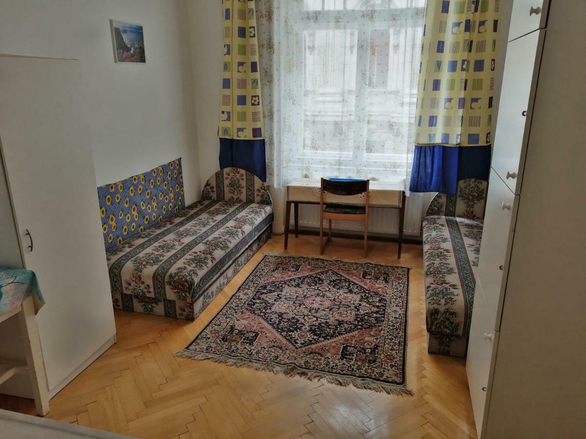 Garibaldi 5 Apartments & Rooms Budapest Extérieur photo