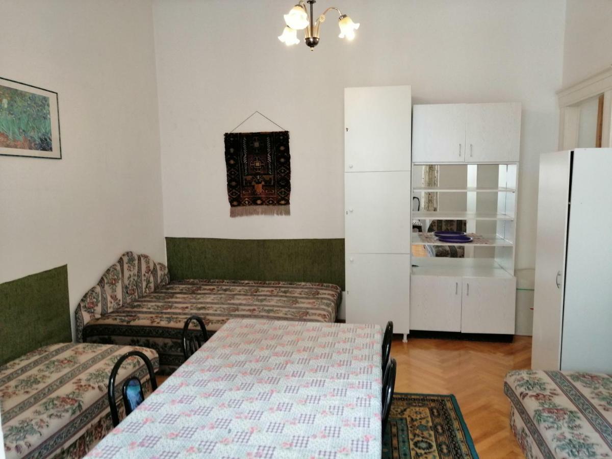 Garibaldi 5 Apartments & Rooms Budapest Extérieur photo