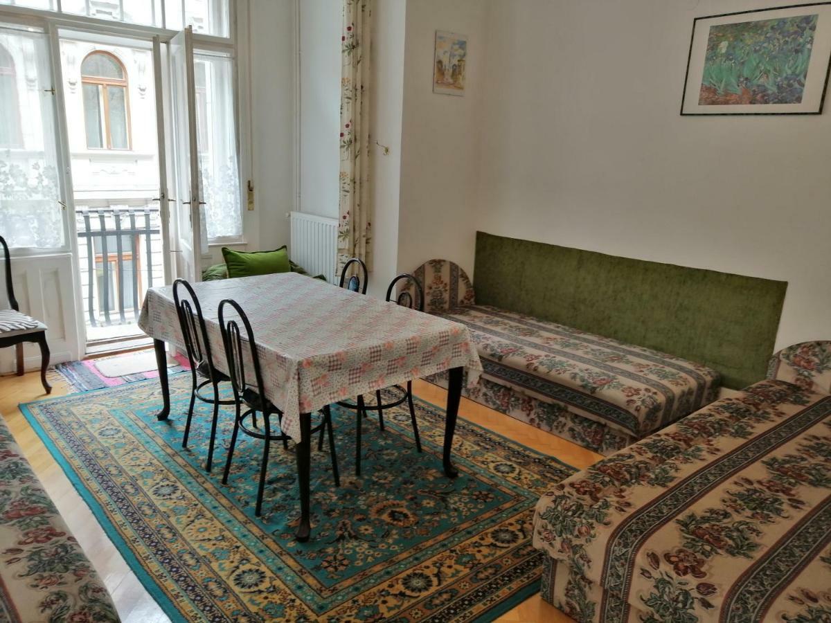 Garibaldi 5 Apartments & Rooms Budapest Extérieur photo